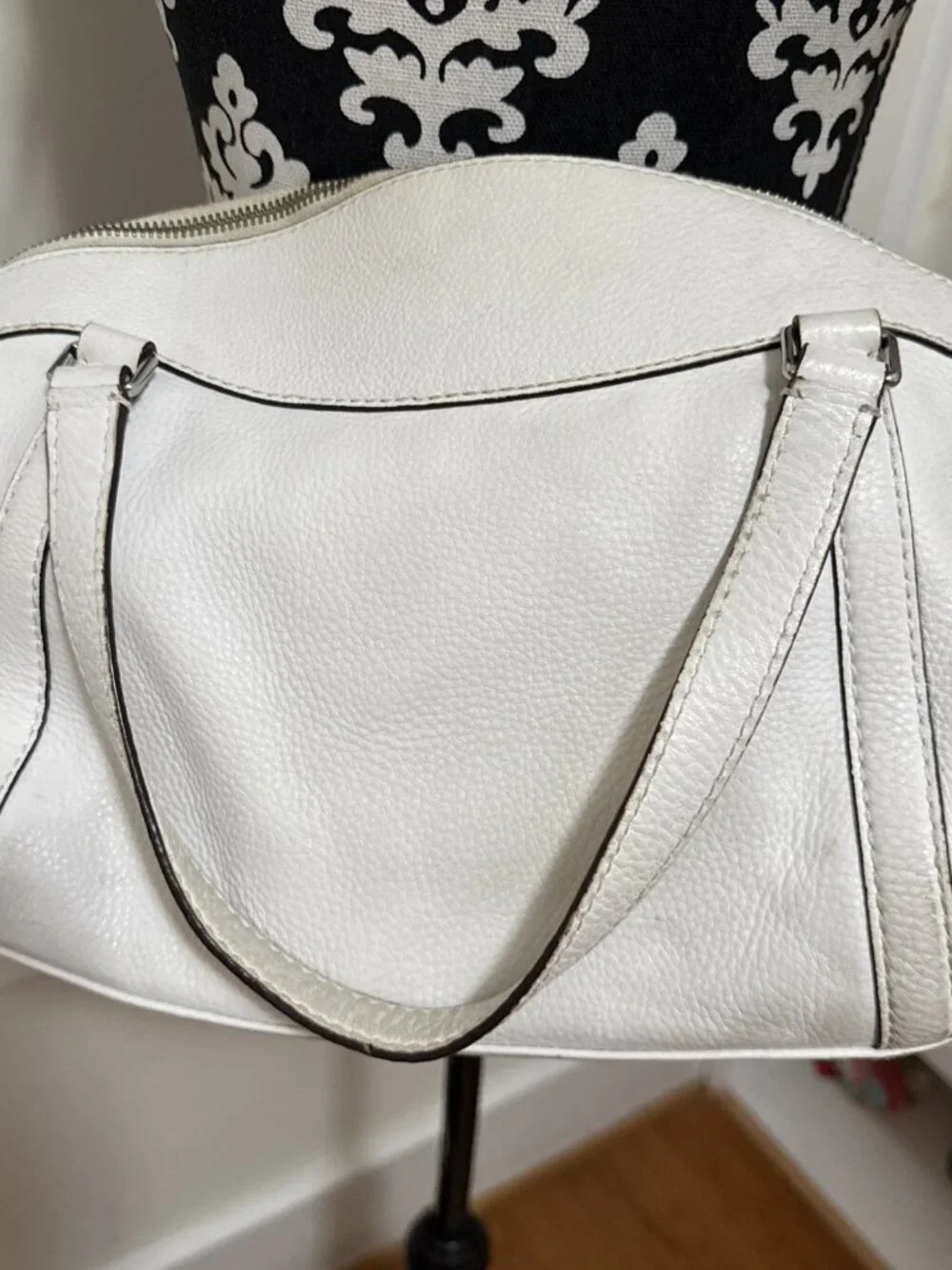 Lauren Ralph Lauren Grafton Falan Md Satchel Soft Leather Off white Crossbody